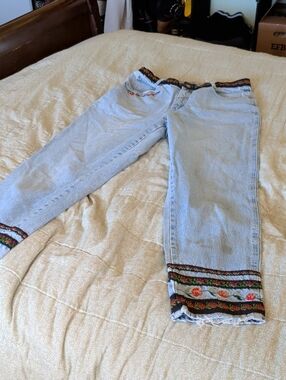 bill blass Light Blue Cropped Jeans with Embroidered Trim